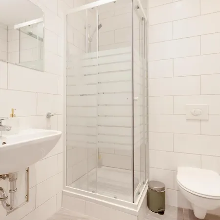 Appartement Zentral - Netflix - 2 Stoecke - Arbeitsplatz à Vienne Extérieur photo