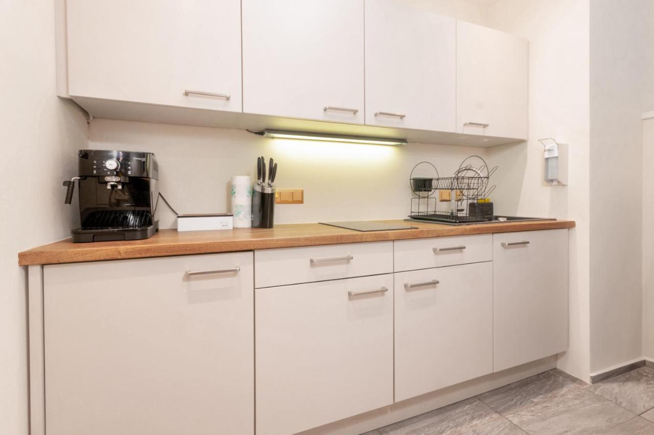 Zentral - Netflix - 2 Stoecke - Arbeitsplatz * Vienne